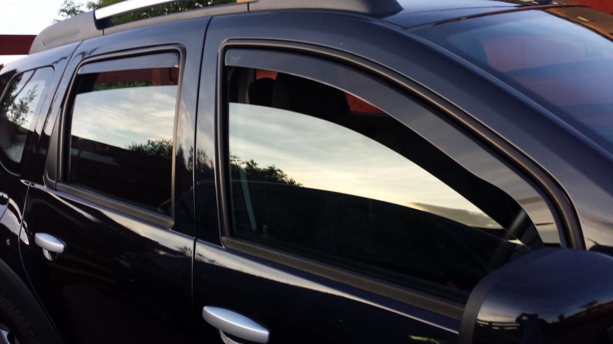 Dacia Duster Side window deflectors