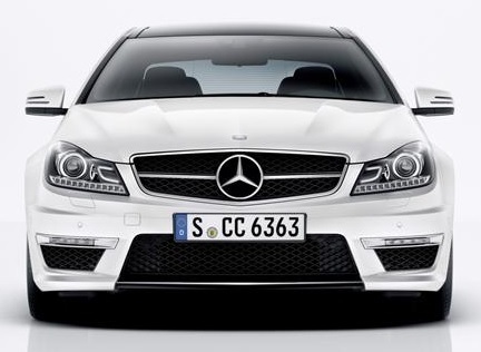 M-B W204 C63 "AMG Look" maski mustalla pohjalla