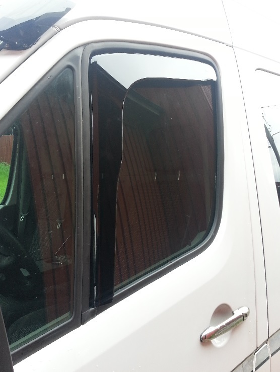 VW Transporter T4 Side window deflectors