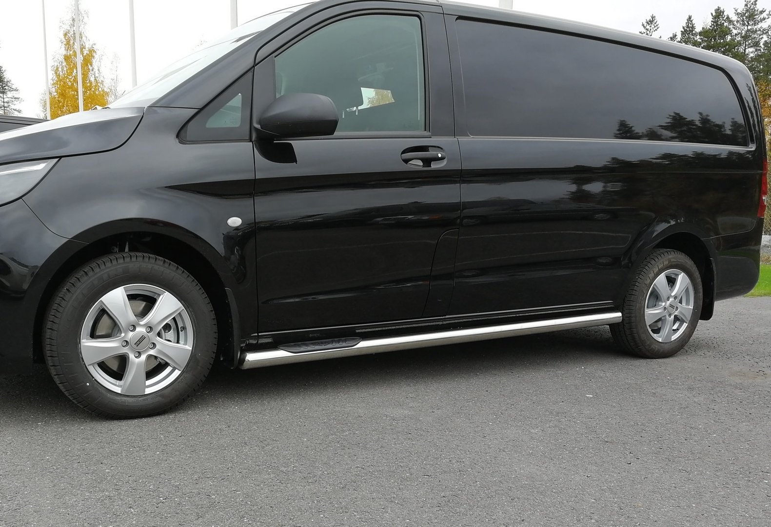 M-B Vito W639 Side bars