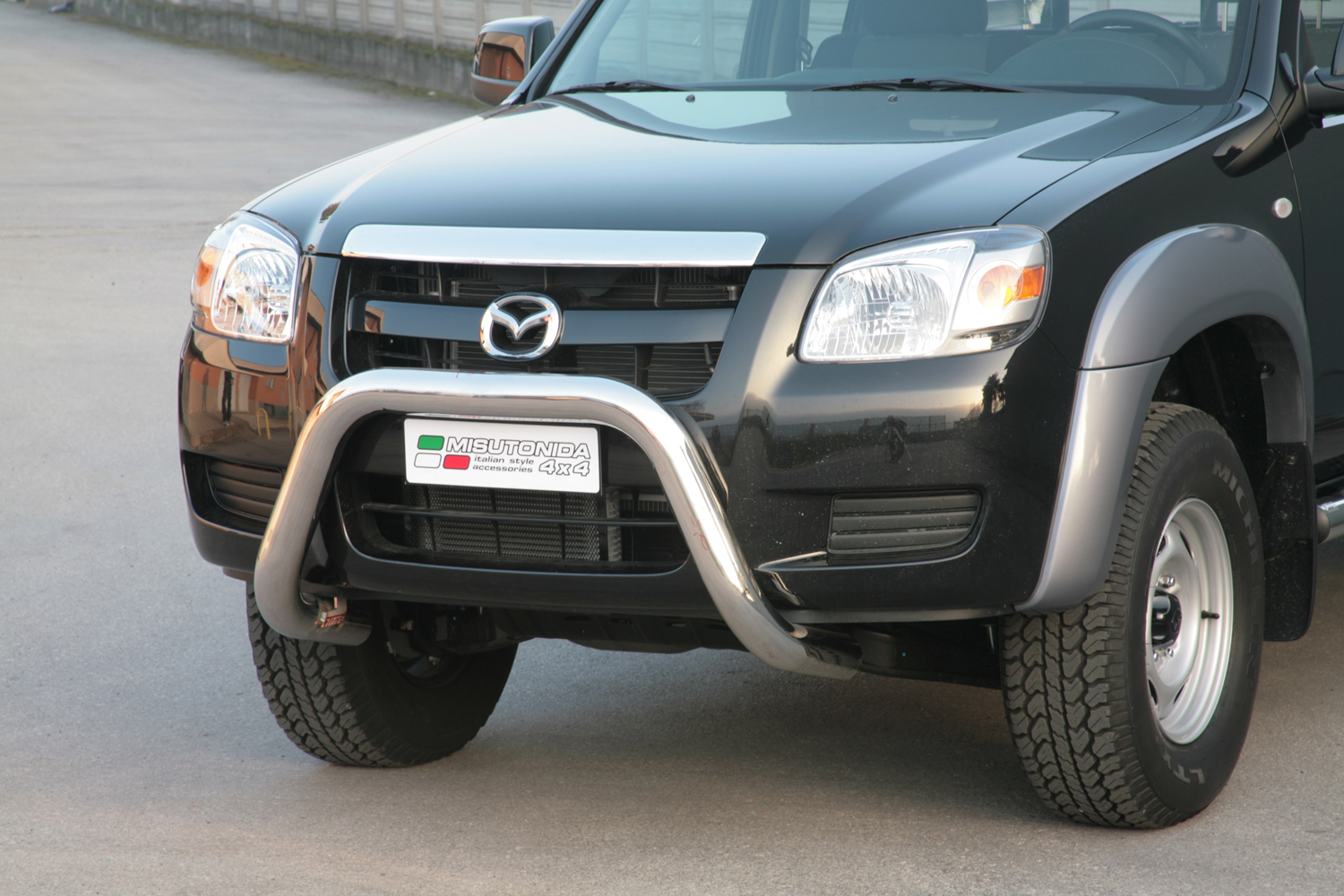 Mazda BT-50 EU-Front guard 76mm