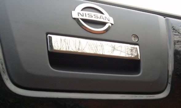 Nissan Navara Tailgate door handle cover