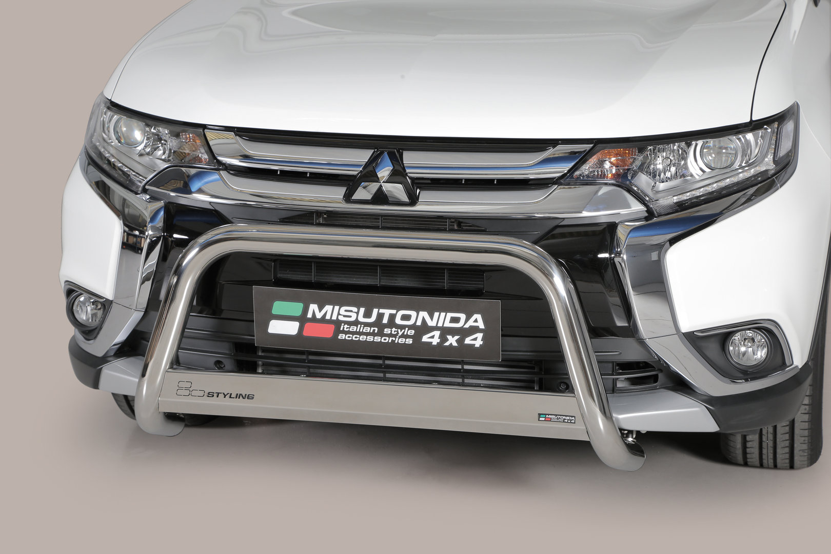 Mitsubishi Outlander Front guard 10/2015->