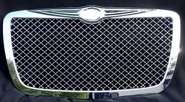 Chrysler 300C Kromimaski "Bentley look"