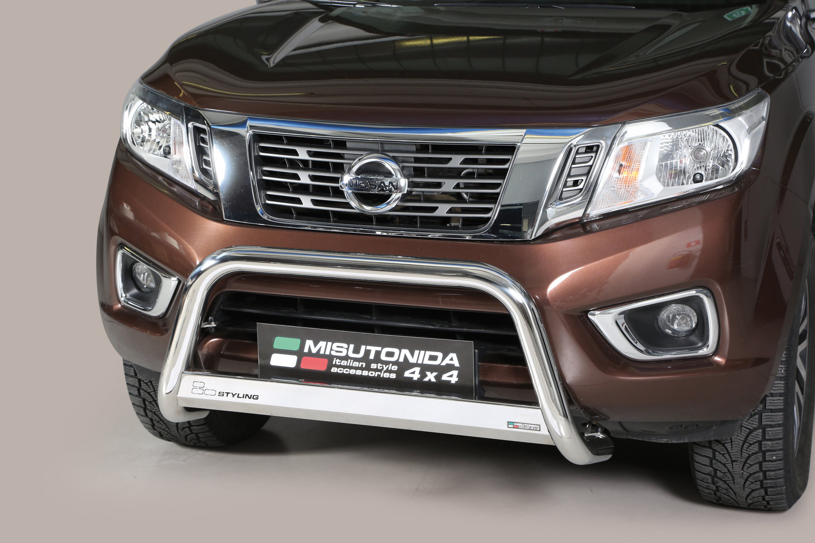 Nissan Navara EU-Front guard 2016->