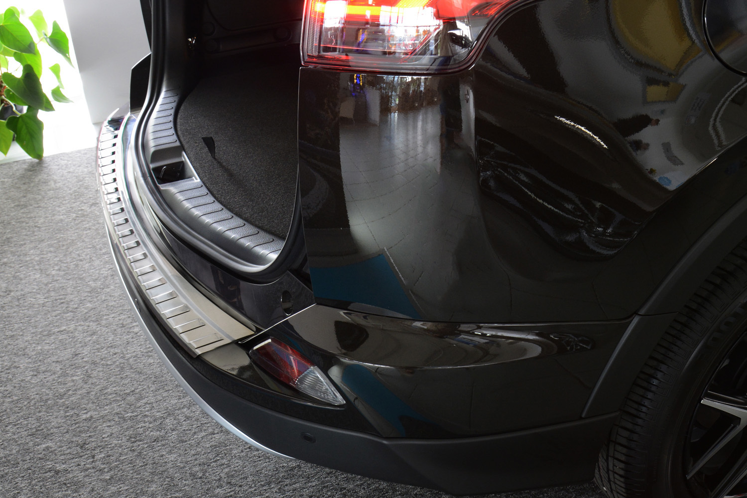 Toyota RAV4 Rear bumber protector 2016-2018
