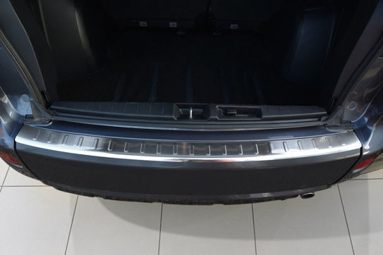 Mitsubishi Outlander Takapuskurin suojalista 2007-2012