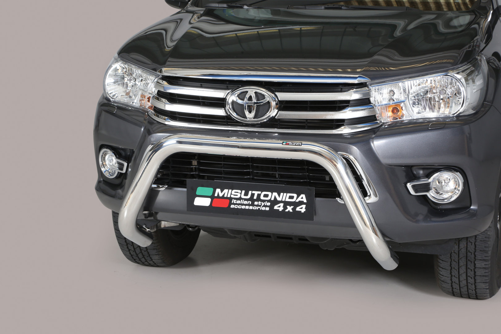 Toyota Hilux EU-Front guard 2016->