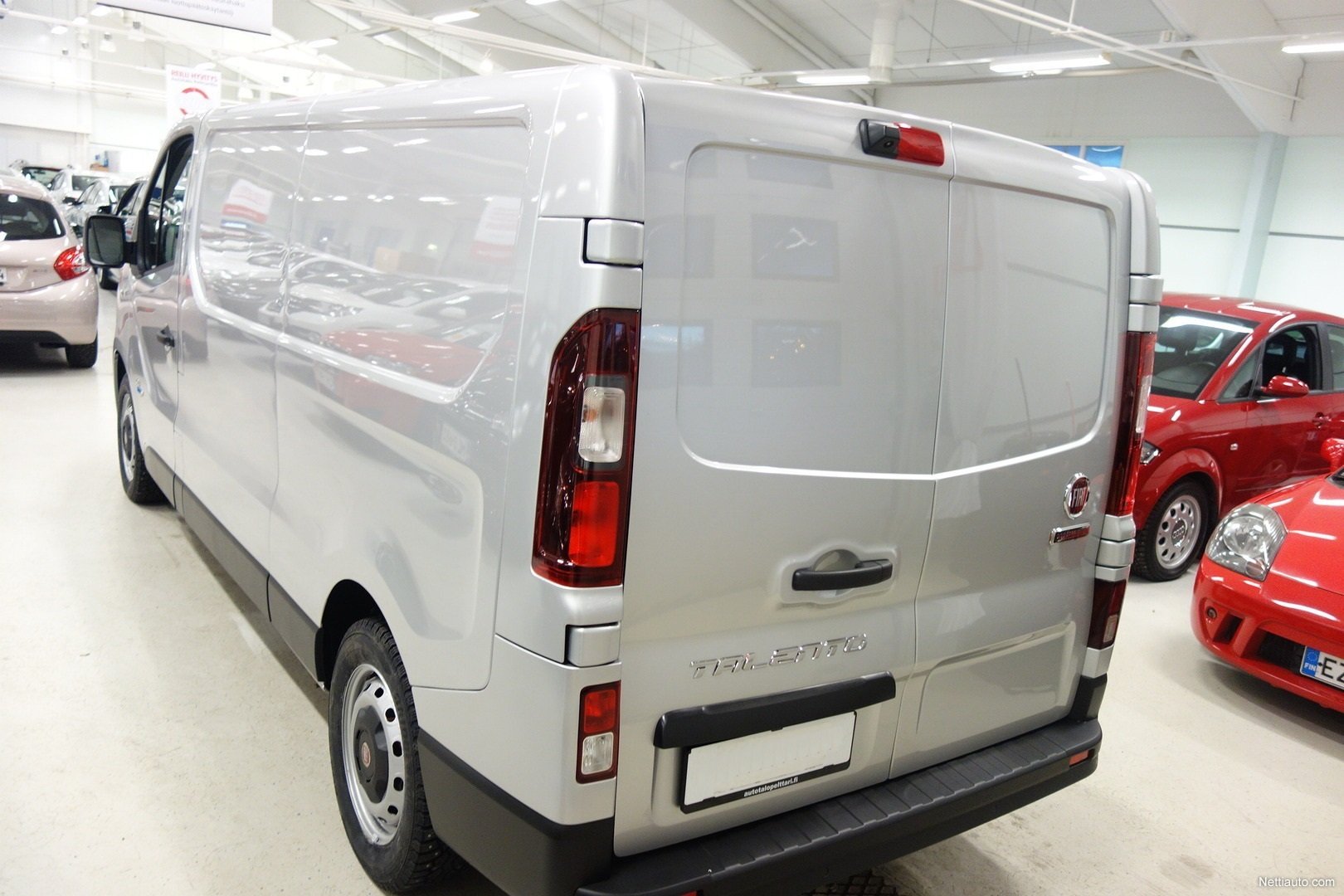 Vivaro / Trafic / NV300 / Talento Peruutuskamera 2014->