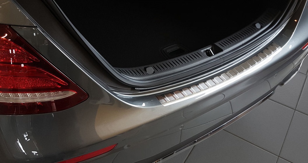 M-B W213 Rear bumper protector (Sedan)