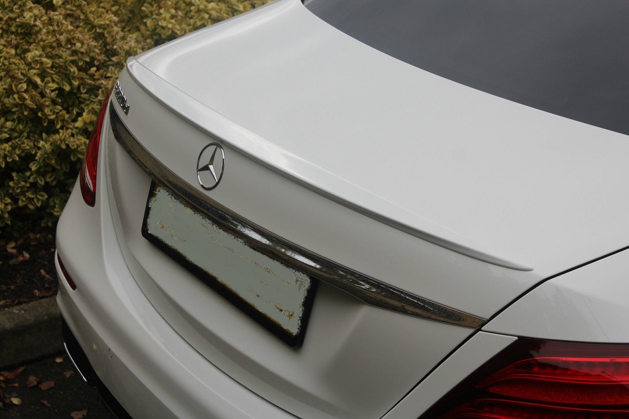 M-B W213 Rear spoiler