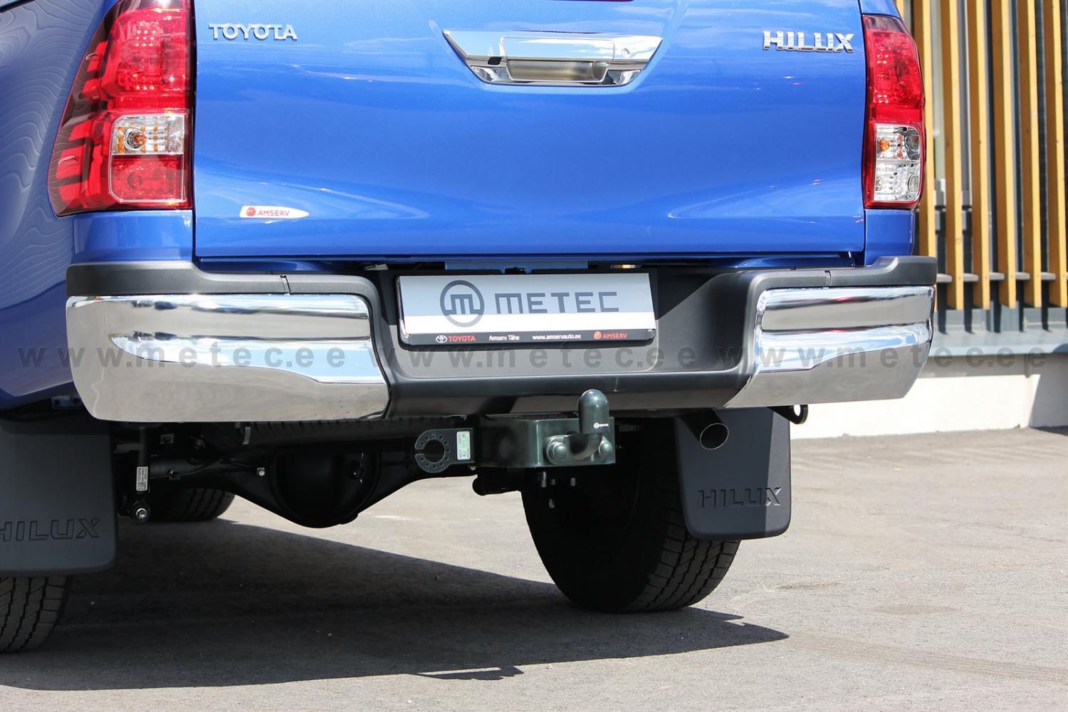 Toyota Hilux Tail hook 2016->