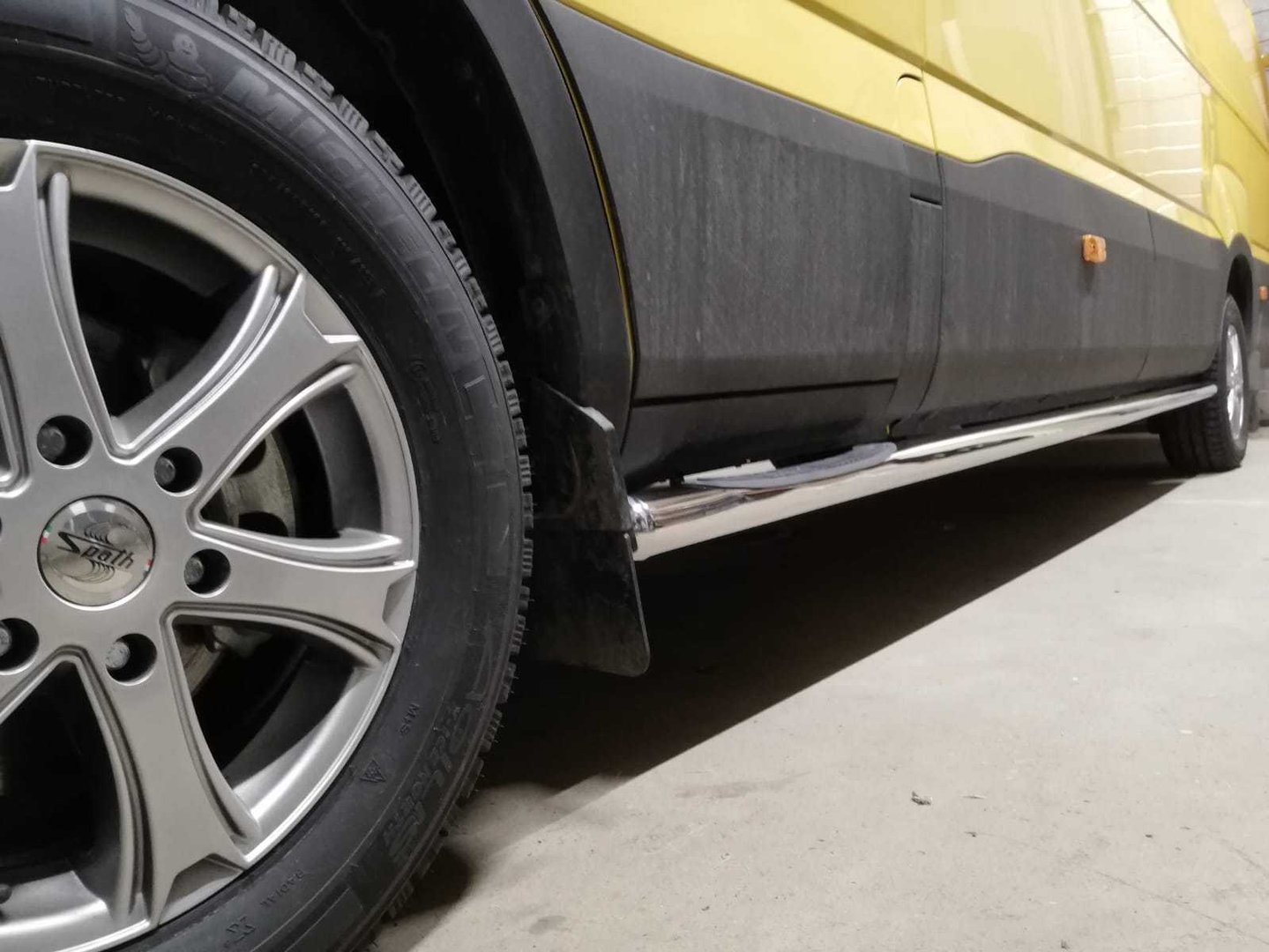 Iveco daily hot sale side steps