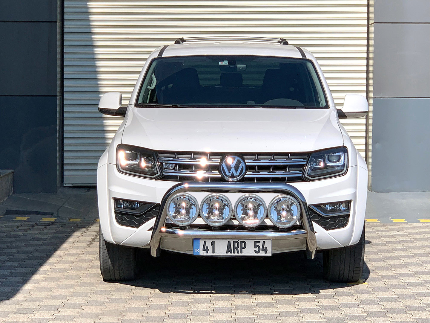 Toyota Hilux Front guard