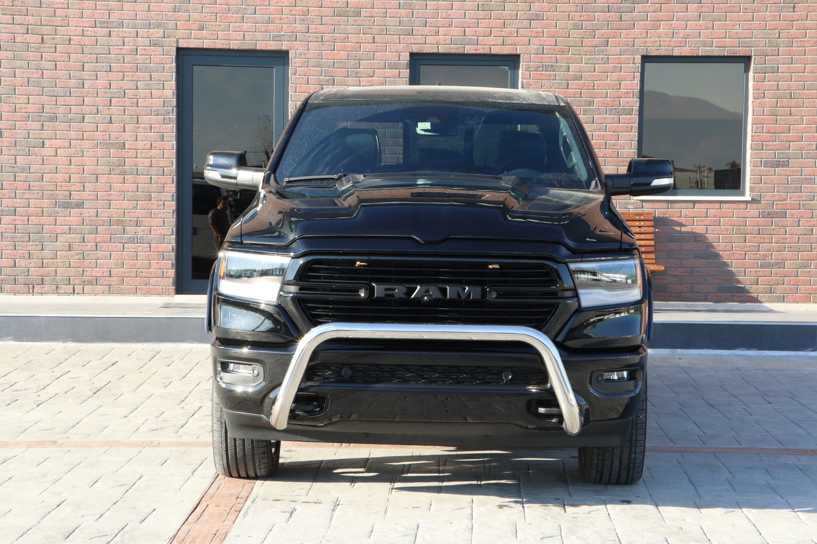 Dodge Ram 1500 Front guard