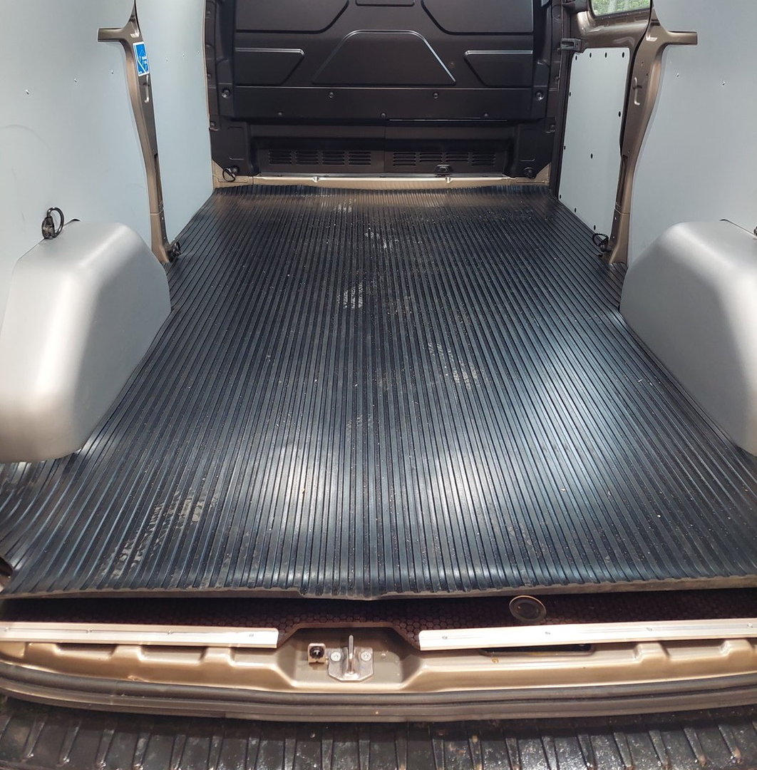 Ford Transit Custom cargo rubber floor mat (cut to shape)