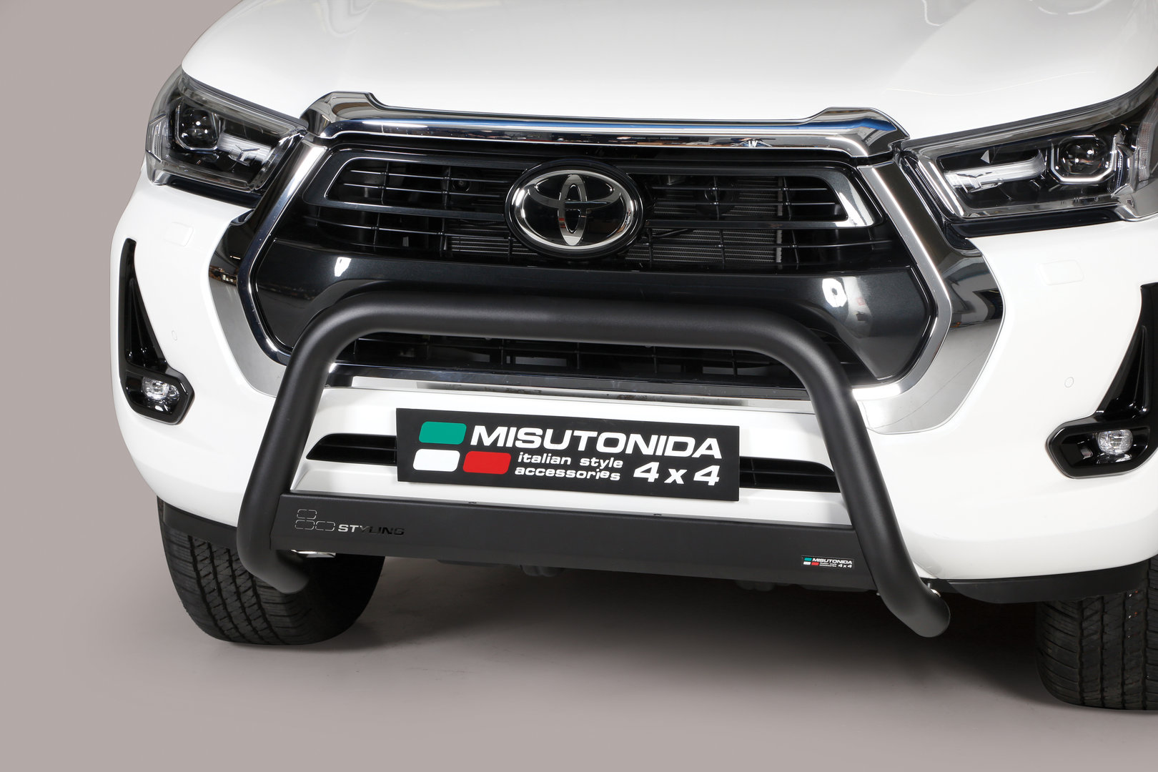 Toyota Hilux Musta EU-Valorauta 2021-> (Misutonida)