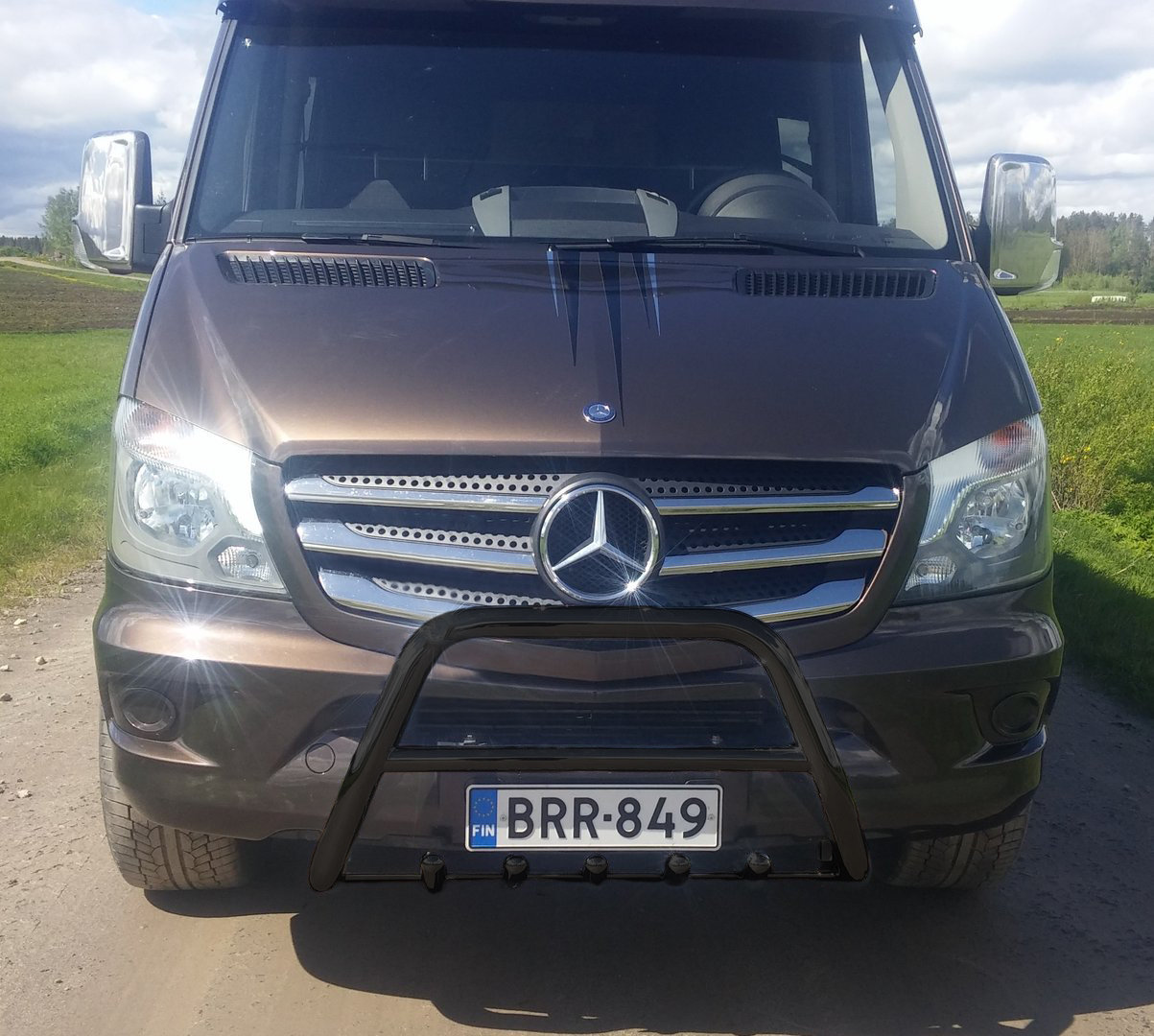 M-B Facelift Sprinter W906 Svart frontbåge med tänder