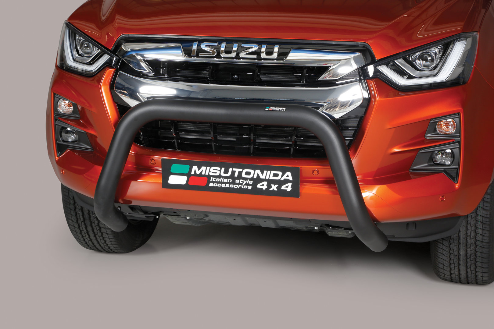 Isuzu D-Max Black EU-Front guard 76mm 2020->