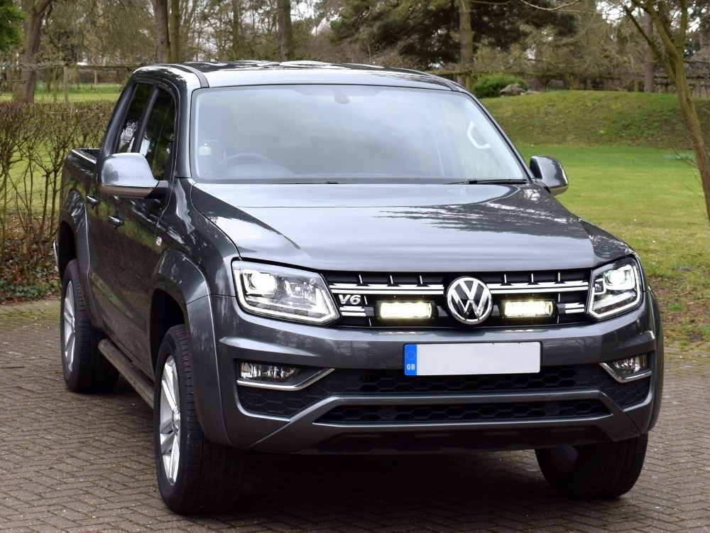 VW Amarok V6 2016-> Grille kit with Lazer 750 Elite GEN2 lights