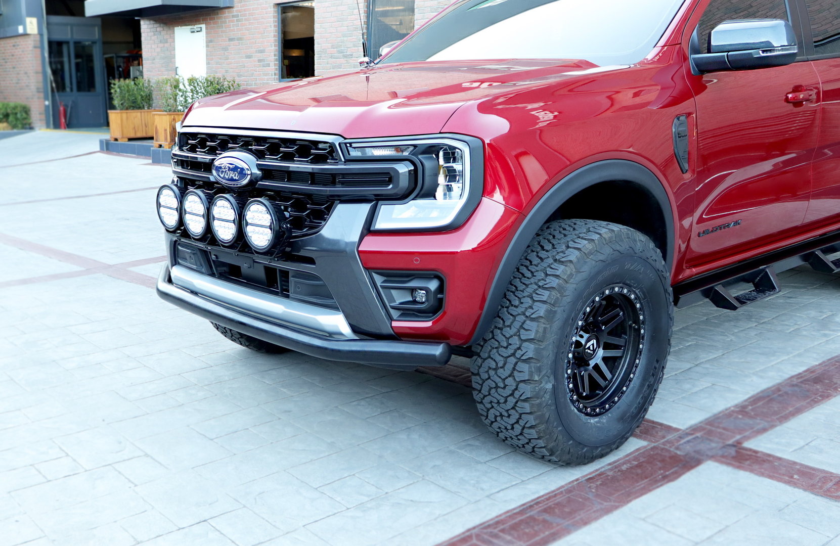 Ford Ranger Musta etupuskurin suojarauta 7/2023-> -Ranger Citybar