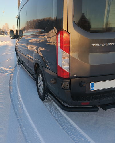 Ford Transit Van Takapuskurin suojaputket (mustat)