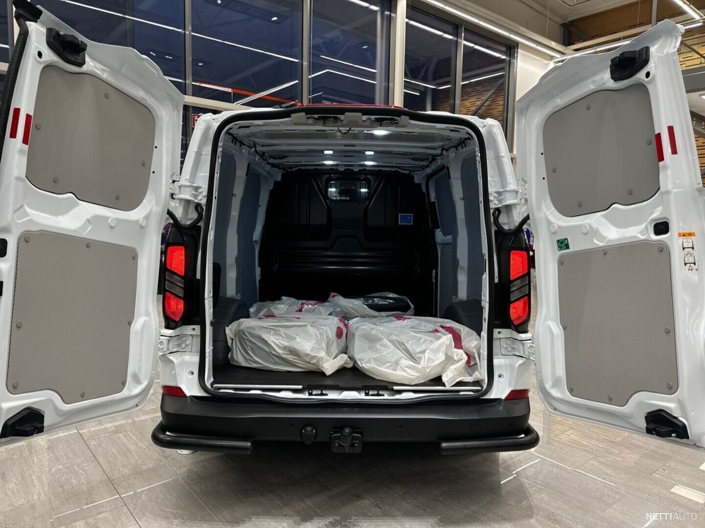 Ford Transit Custom Black corner bars 2024->
