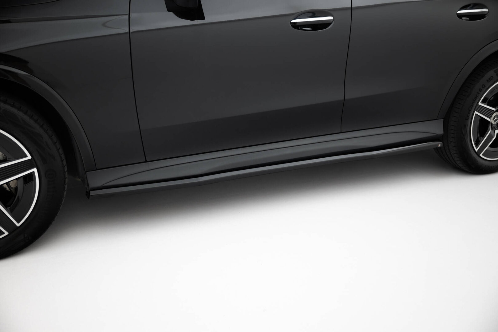 M-B GLC X254 Side skirt with AMG-line model