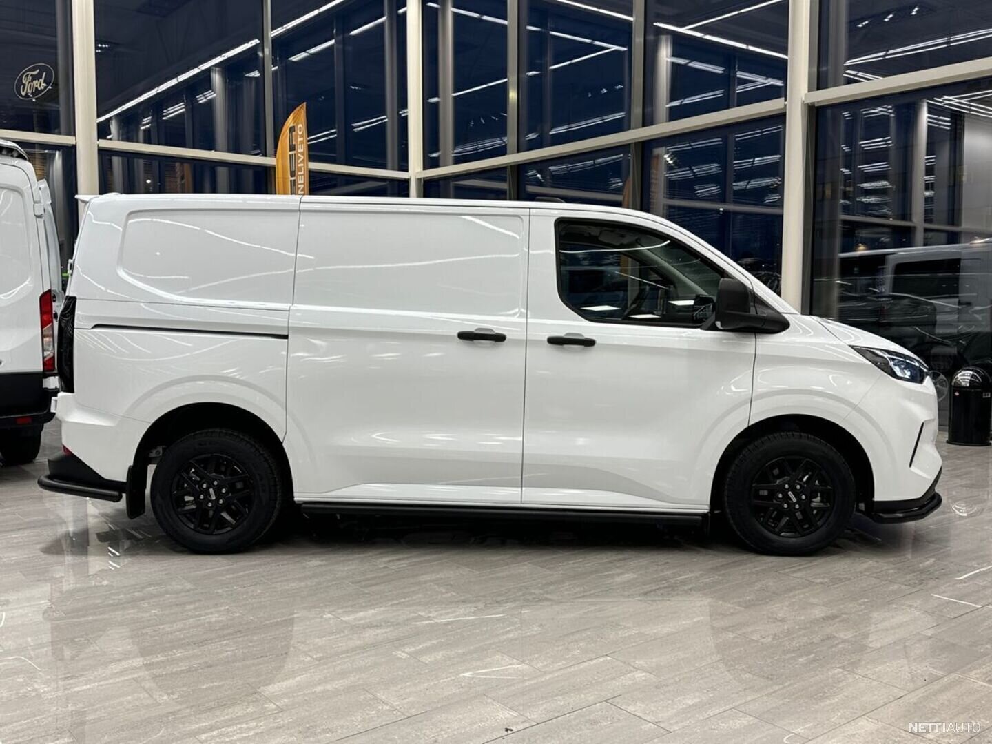 Ford Transit Custom Black side bars 2024-> (Metec) - Custom Mk3