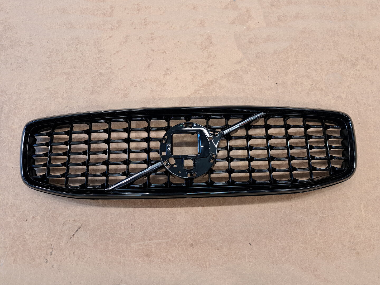 Volvo S90/V90 R-Design black grille 2021-2024