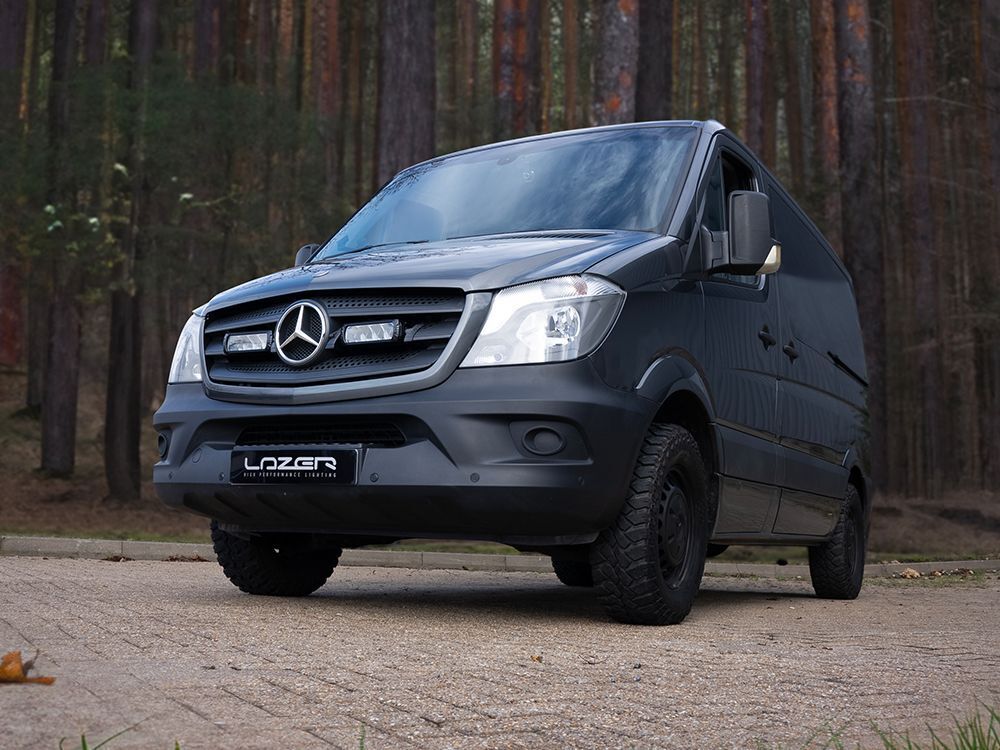 M-B Facelift Sprinter W906 Grilli kit Paketti Lazer 750 Elite GEN2 valoilla