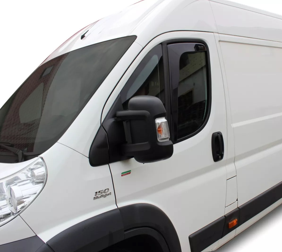 Toyota Proace Max Sivulasin tuuliohjaimet