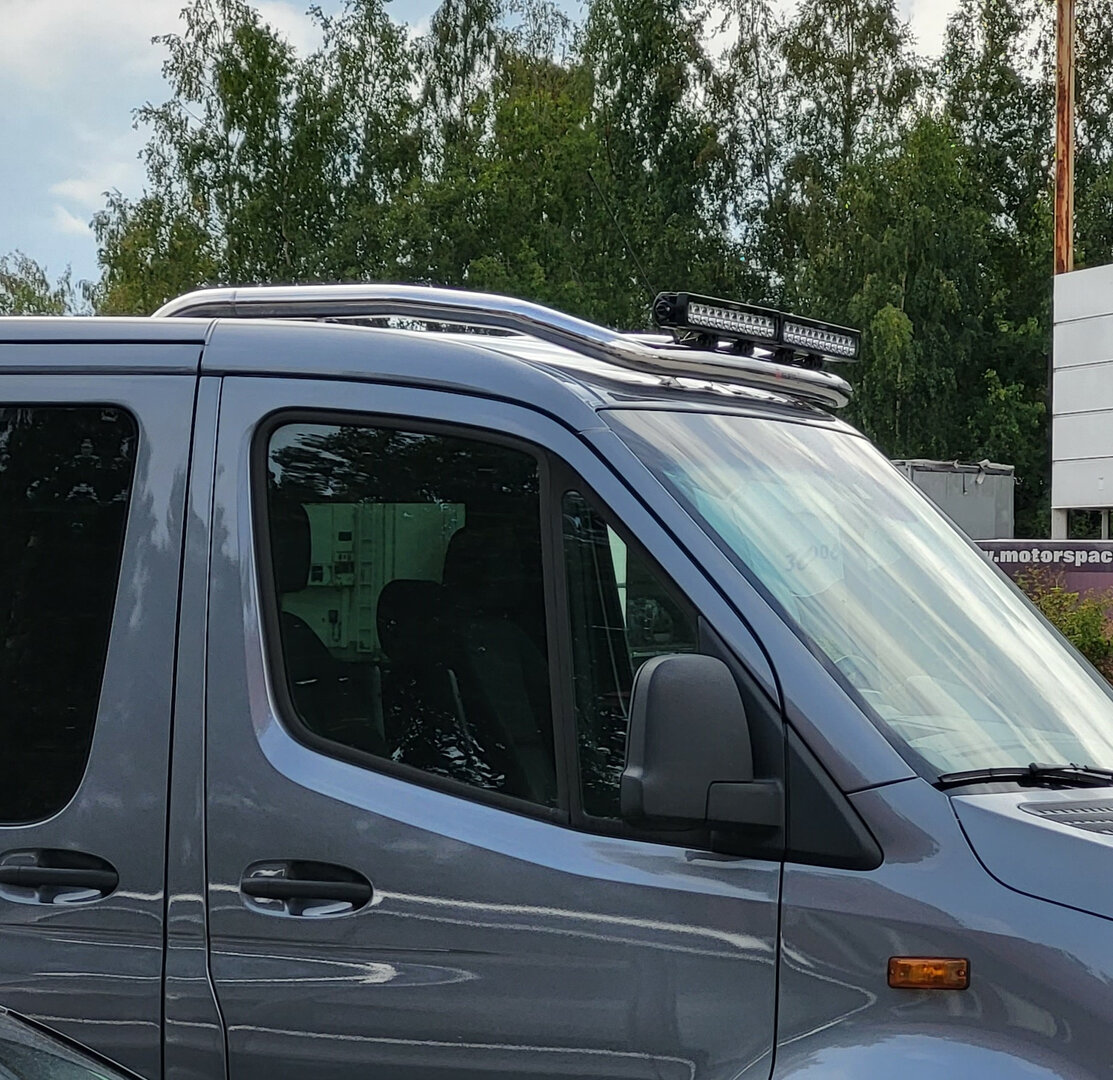 M-B Sprinter W906 Valoteline tuulilasin yläpuolelle H1