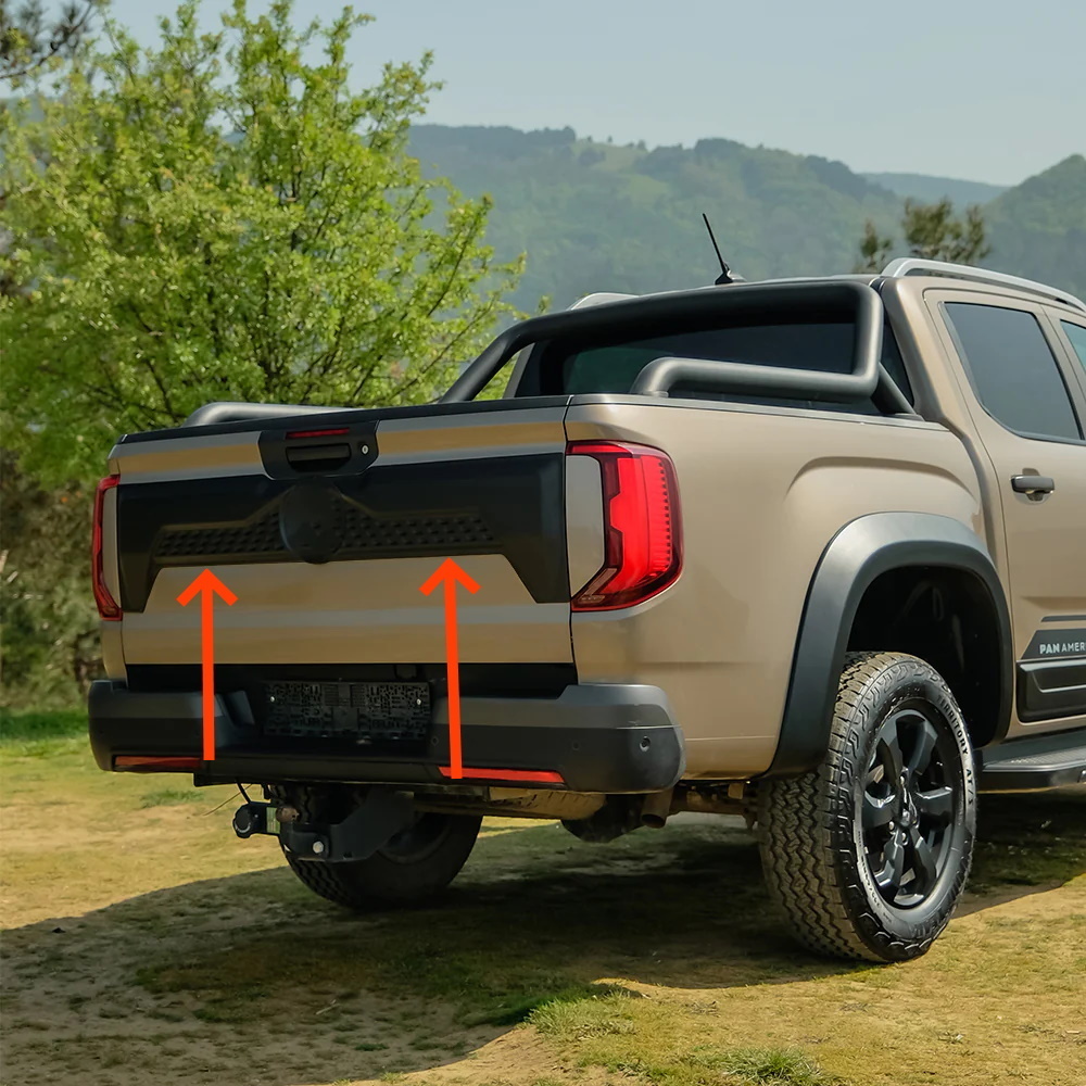 VW Amarok tailgate protector 2023->