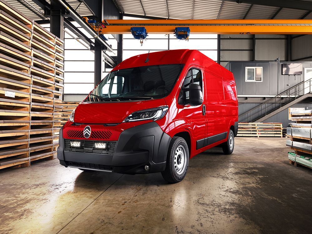 Citroen Jumper 2024-> Grilli kit Paketti Lazer 750 GEN2 valoilla