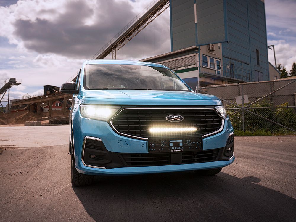 Ford Transit Connect 2025- Grilli kit Paketti Lazer Glide PL valolla