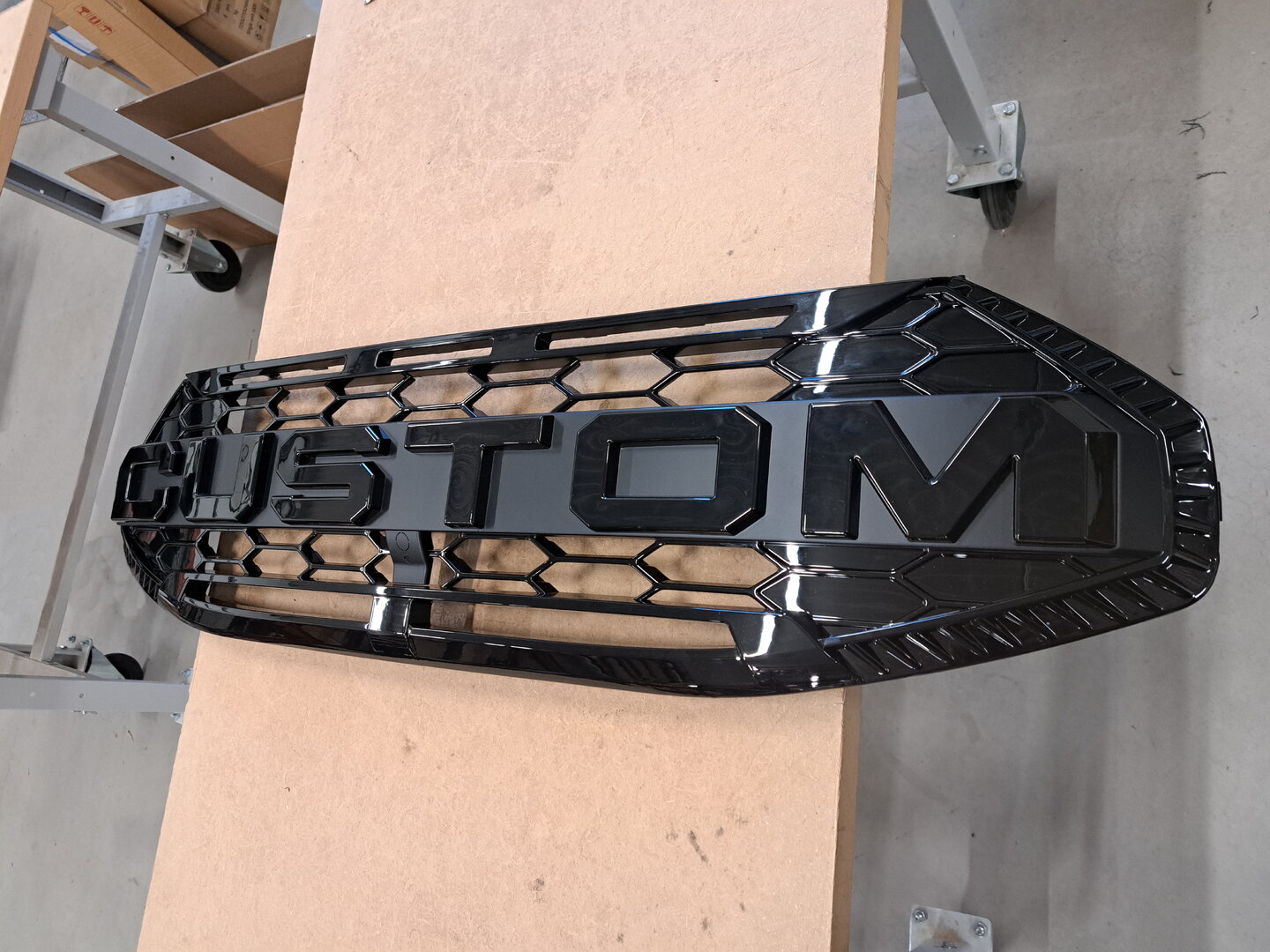 Transit Custom Raptor Paint Ford Transit Custom Raptor V.2 grille - Transit Custom raptor