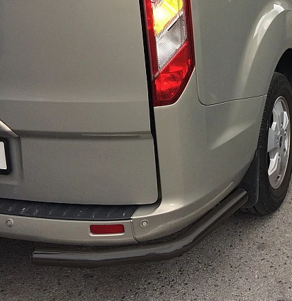 Ford Transit Custom Takapuskurin suojaputket (Mustat)