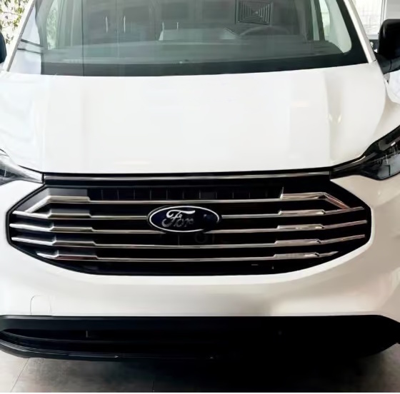 Ford Transit Custom Maskin kromisarja 2024->