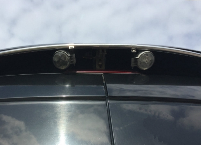 Working light VW Crafter 2017-> to rear spoiler -KM-Parts-